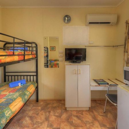 Batchelor Holiday Park Εξωτερικό φωτογραφία